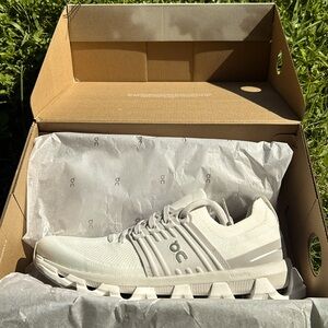 Cloudswitft 3 in color White Frost, Size 7 in Women’s